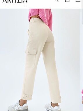 ARITZIA | Cream Modern Cargo Straight-Leg Pants